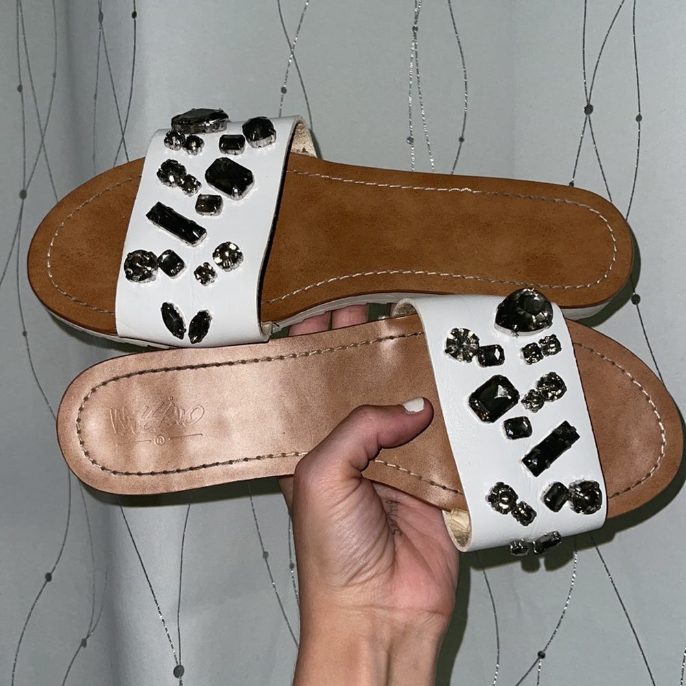 GUC Target | white slide sandals, embellished with rhinestones